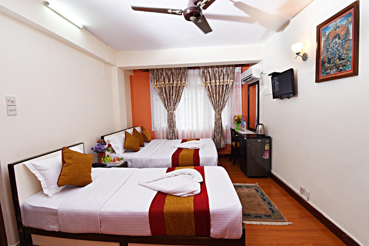 Hotel Pleasure Home Κατμαντού Εξωτερικό φωτογραφία