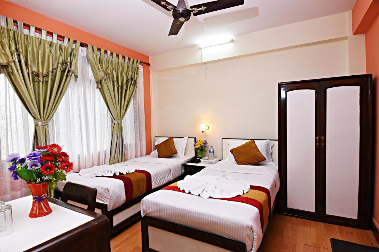 Hotel Pleasure Home Κατμαντού Εξωτερικό φωτογραφία