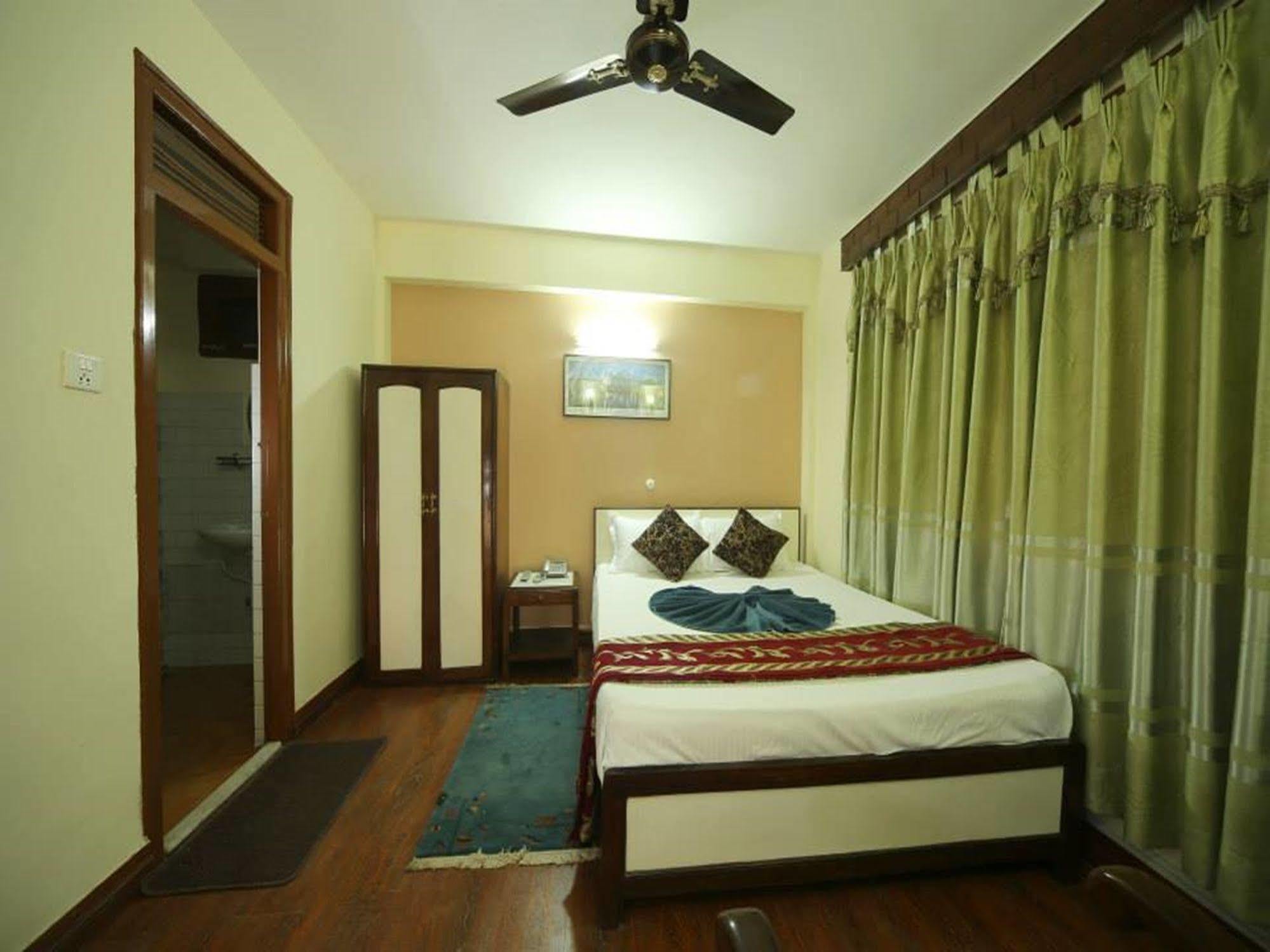 Hotel Pleasure Home Κατμαντού Εξωτερικό φωτογραφία