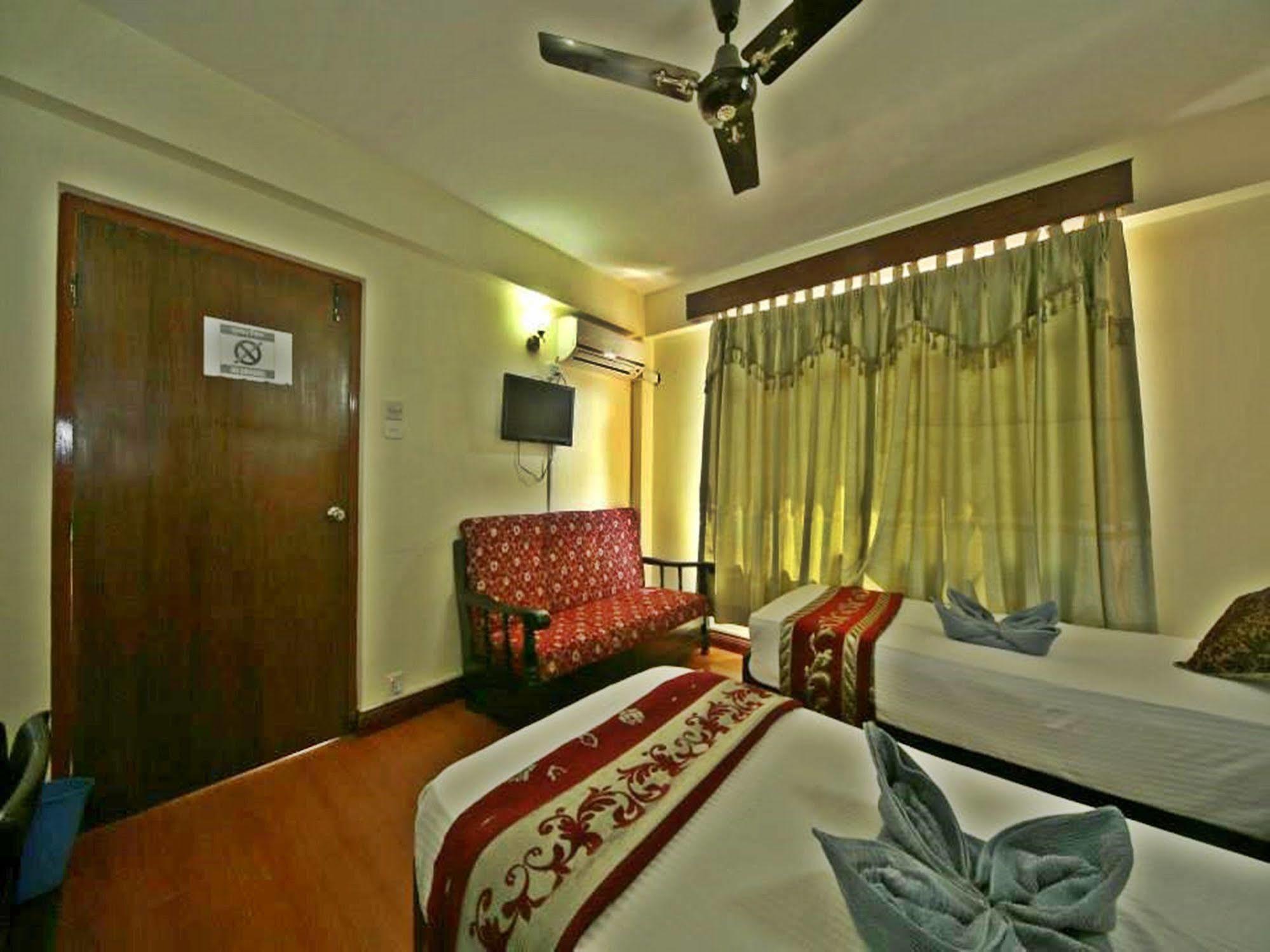 Hotel Pleasure Home Κατμαντού Εξωτερικό φωτογραφία