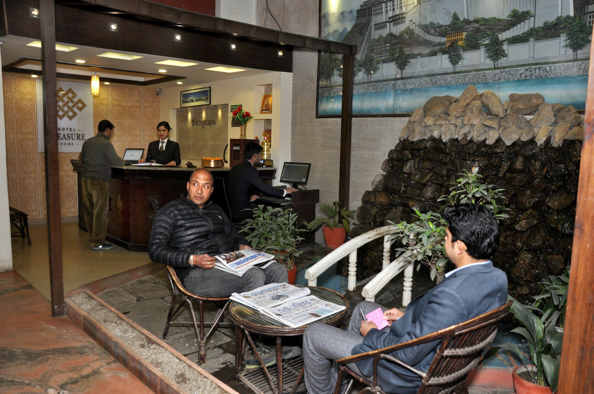 Hotel Pleasure Home Κατμαντού Εξωτερικό φωτογραφία